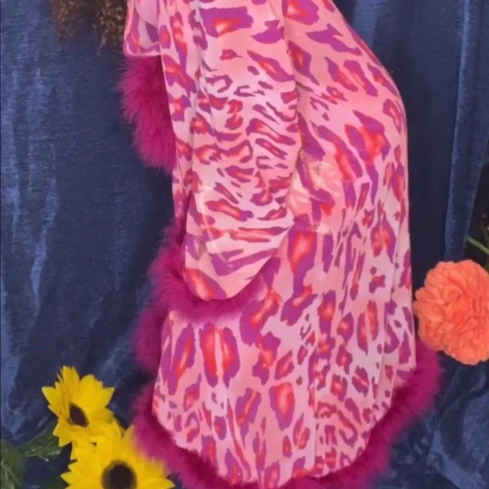 Pink Cheetah Print Furry Robe - Picture 2 of 3